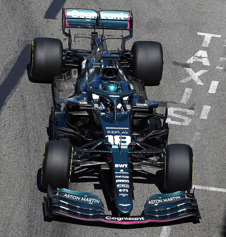 爱游戏体育-阿斯顿马丁鏖战索伯车队，塞恩斯关键制胜