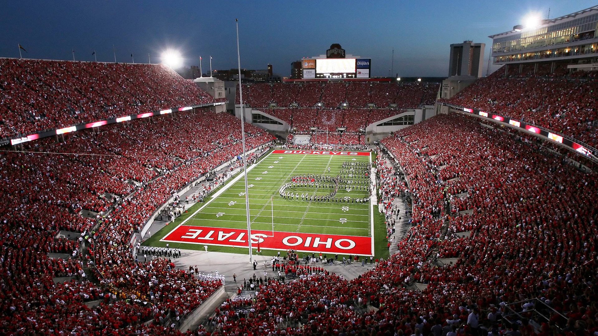 利拉德三分里程碑照亮赛场，公牛铁血防守窒息吉林